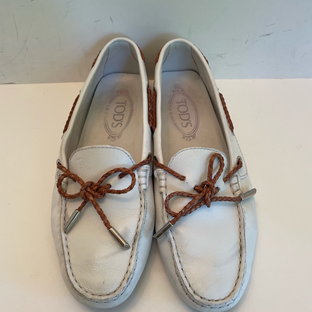 Tod’s White Driving Moc